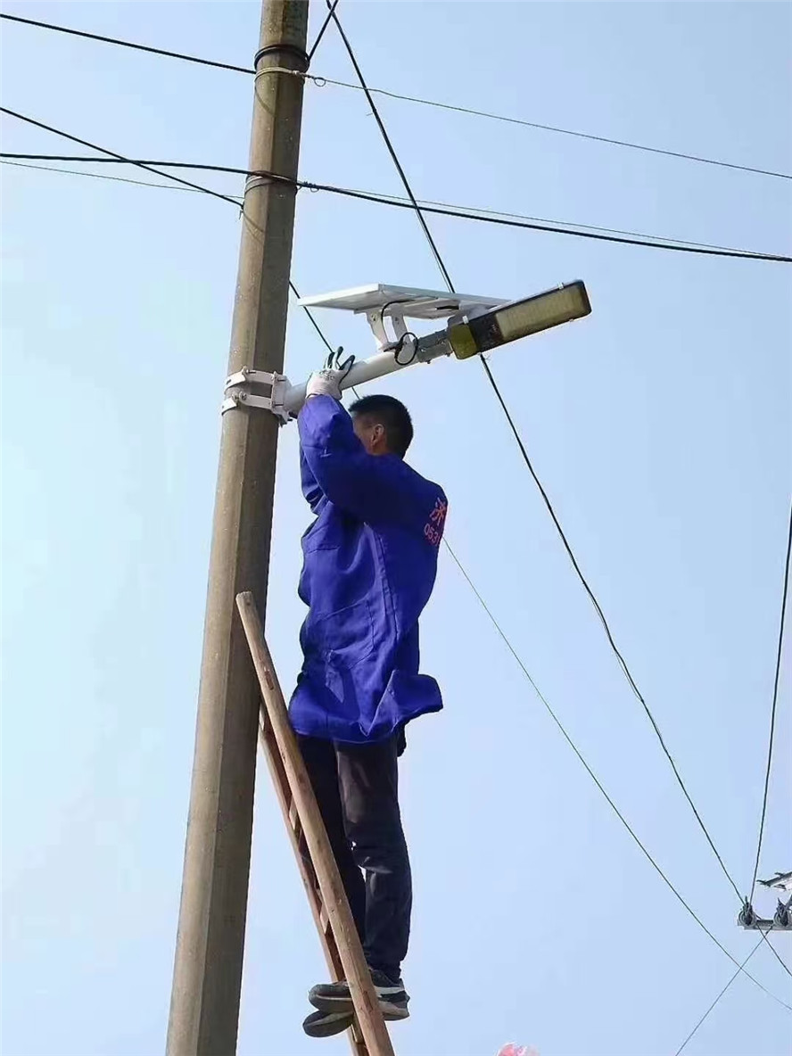 太阳能照明灯89.jpg